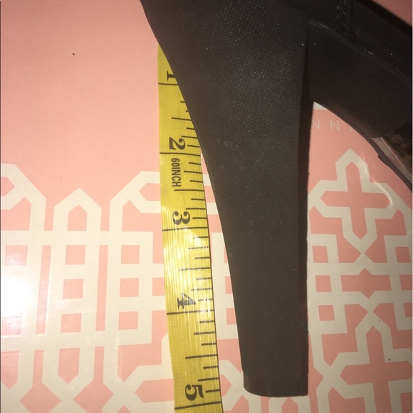 Cute black heels! - Picture 1 of 6